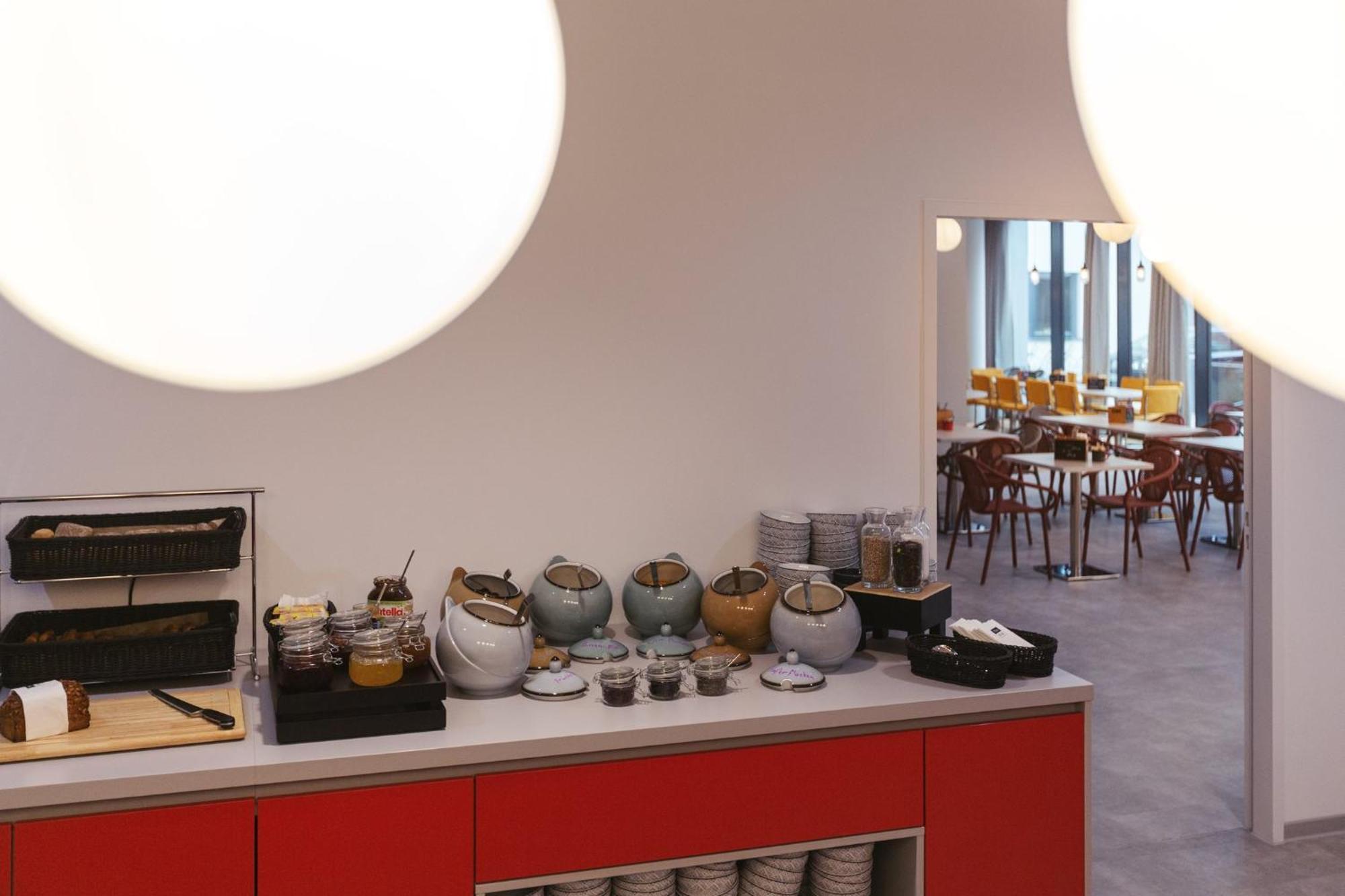 Holiday Inn - The Niu, Form Stuttgart Feuerbach By Ihg Ngoại thất bức ảnh